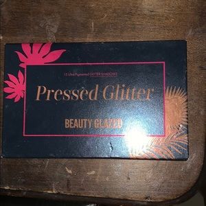 Beauty glazed pressed glitter palette